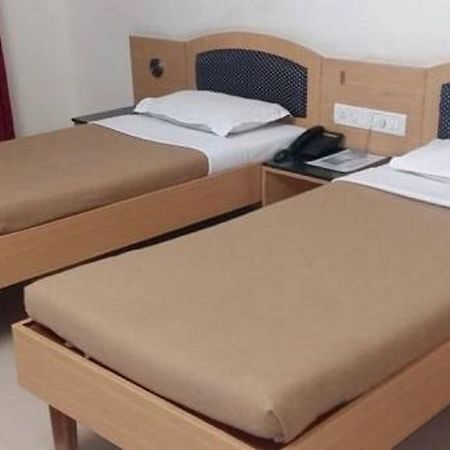 Hotel Sheetal Palace 浦那 外观 照片