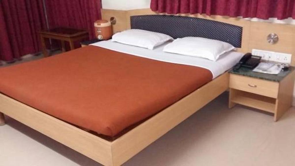 Hotel Sheetal Palace 浦那 外观 照片